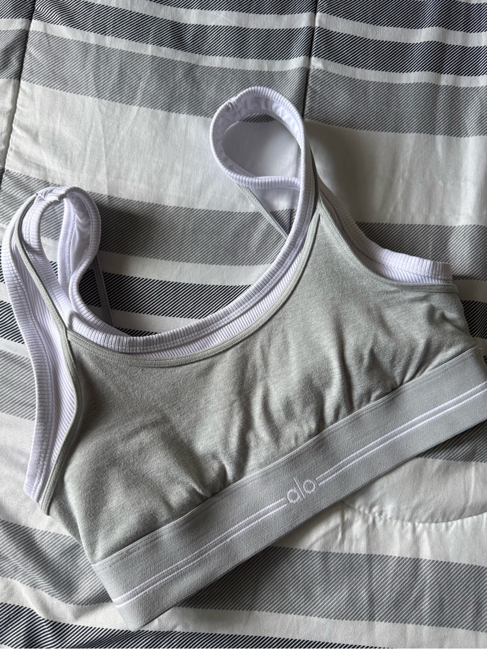 ALO Yoga Light Gray and White Everyday Light-Support Sports Bra